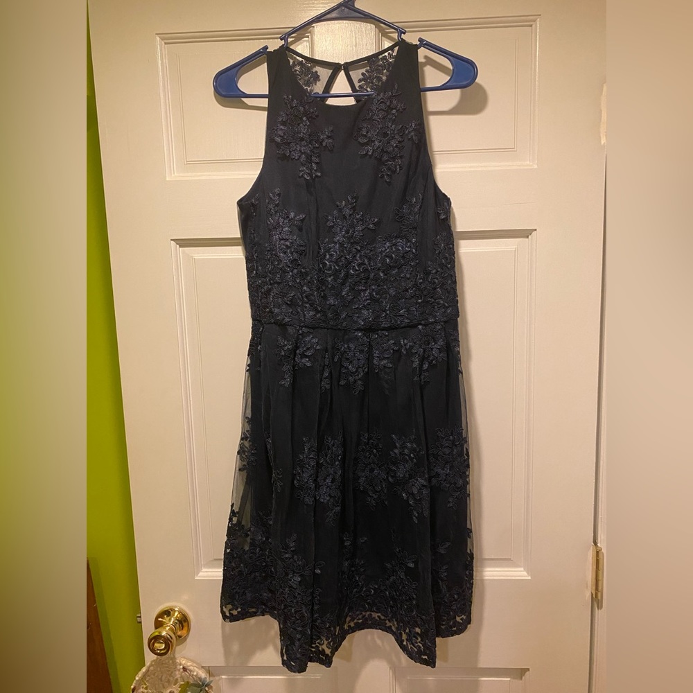 Taylor dress size 8 worn once